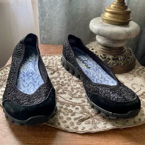 Like New, Skechers Black lace/mesh slip ons, 9